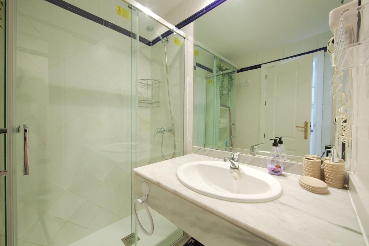 Varios Apartamentos Romana Playa Elviria Marbella Bagian luar foto