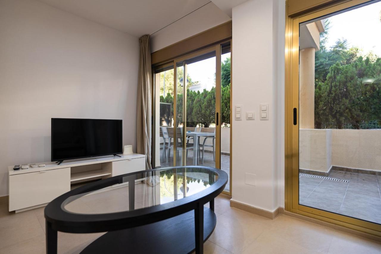 Varios Apartamentos Romana Playa Elviria Marbella Bagian luar foto