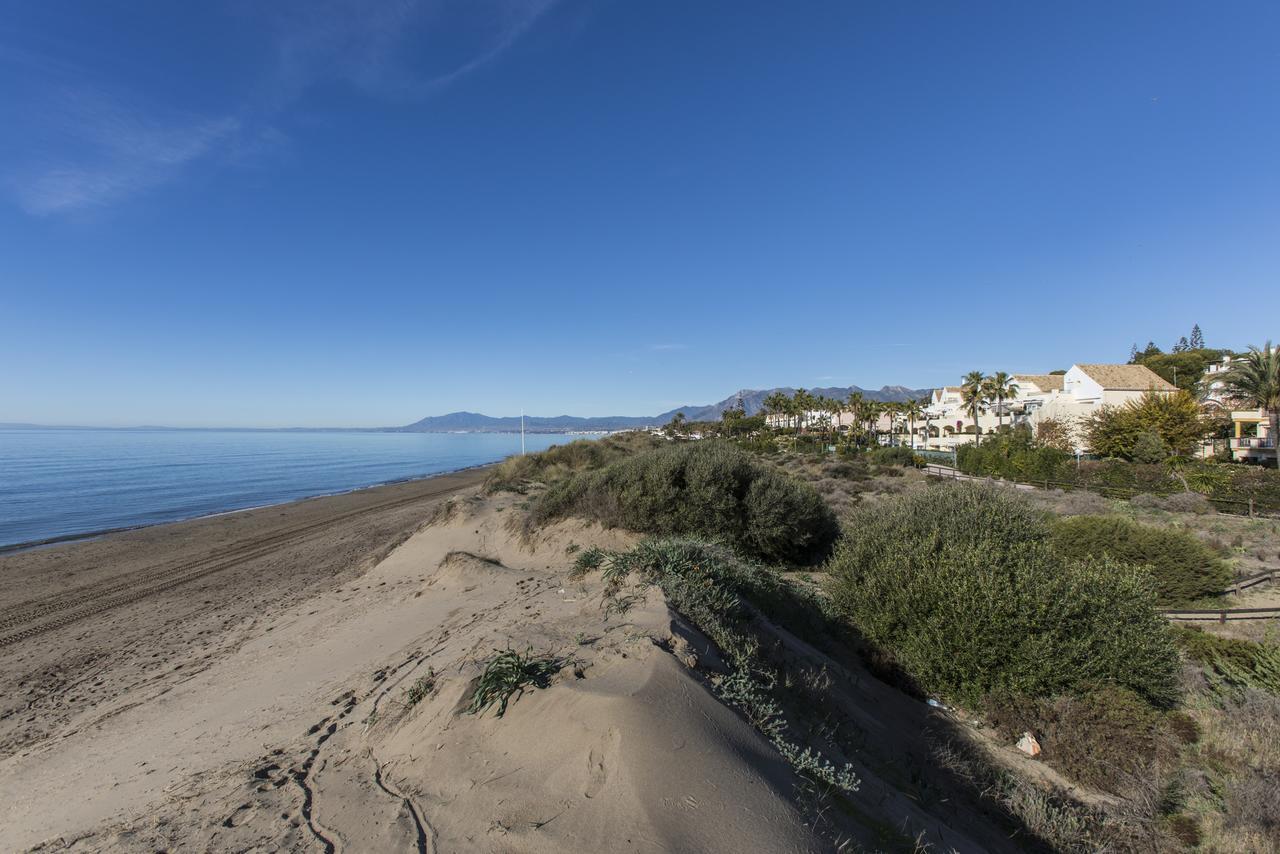 Varios Apartamentos Romana Playa Elviria Marbella Bagian luar foto