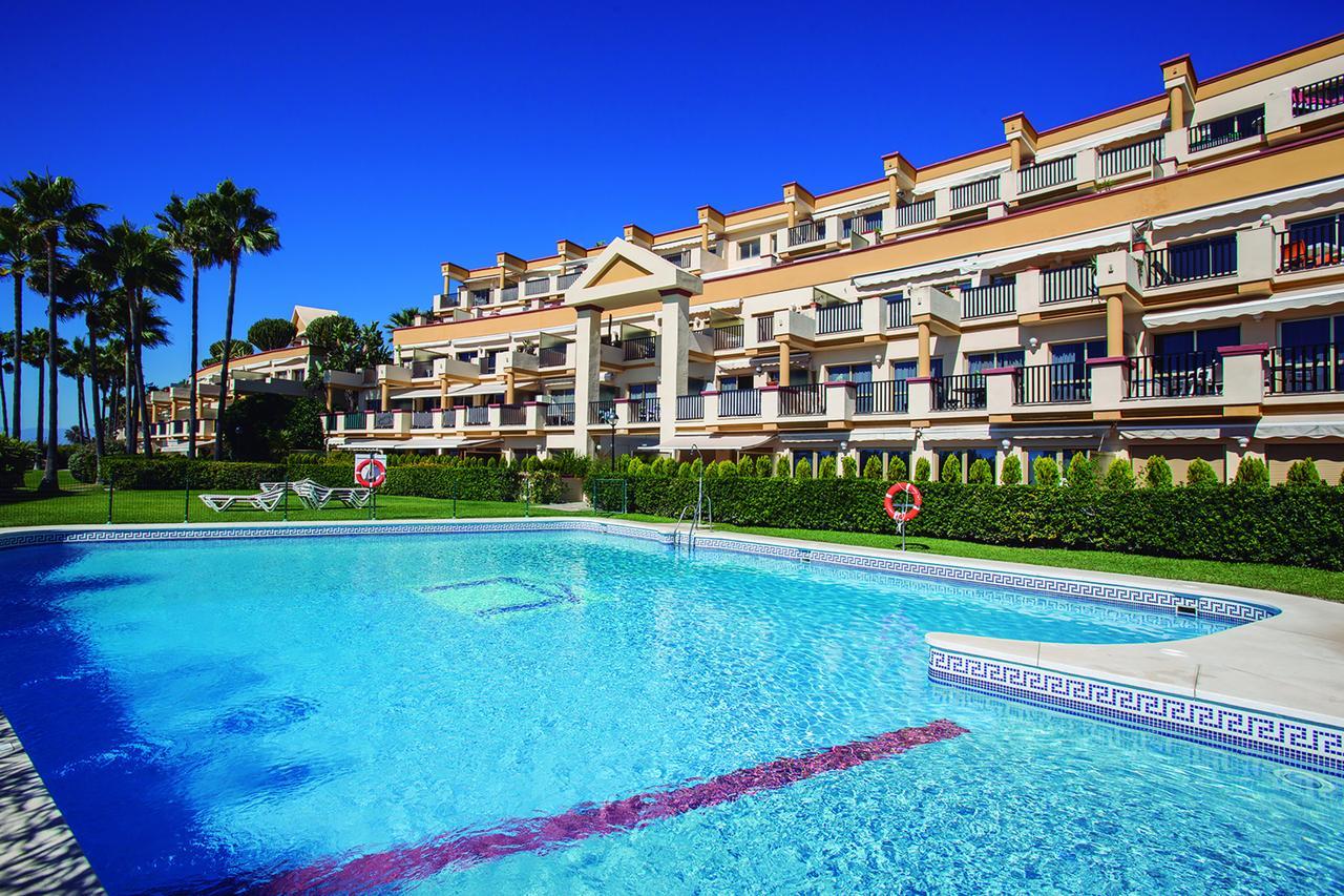 Varios Apartamentos Romana Playa Elviria Marbella Bagian luar foto