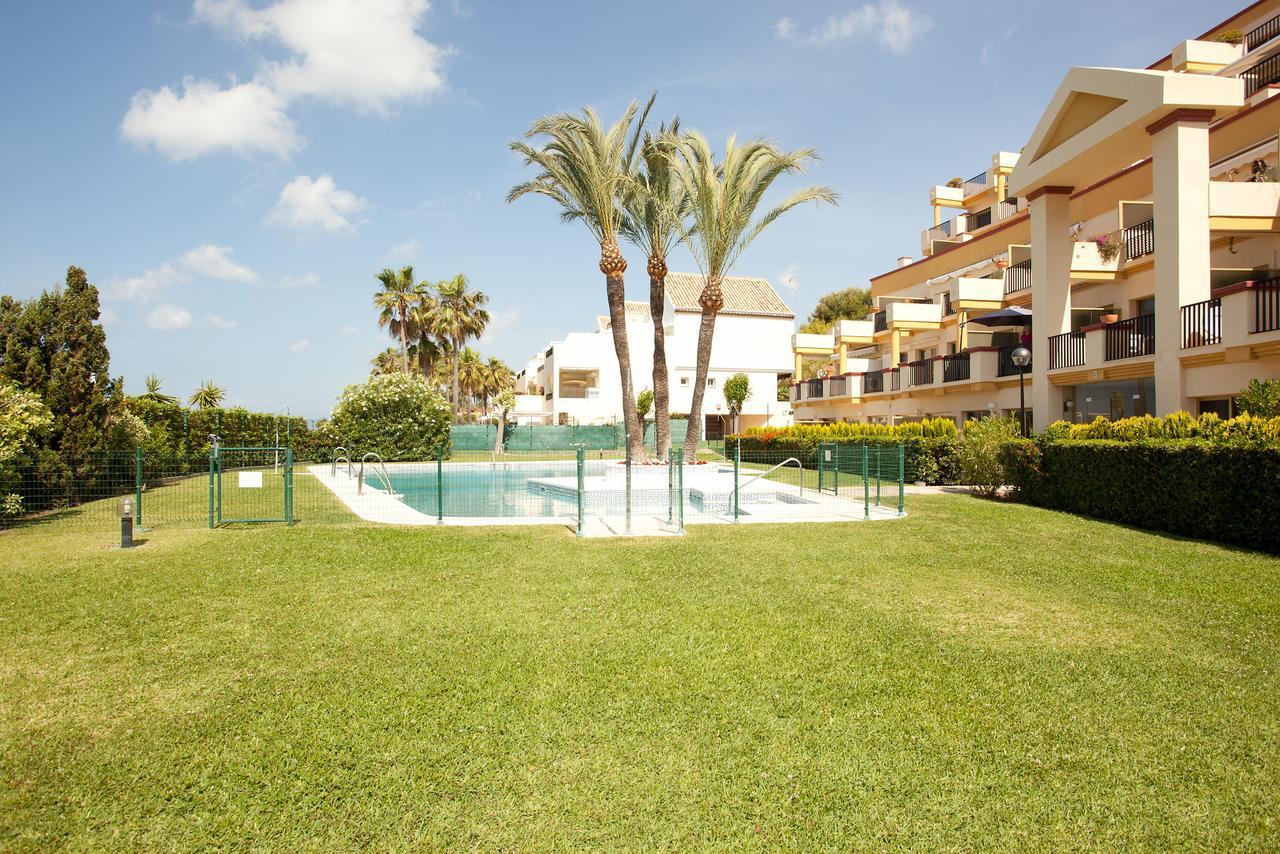 Varios Apartamentos Romana Playa Elviria Marbella Bagian luar foto