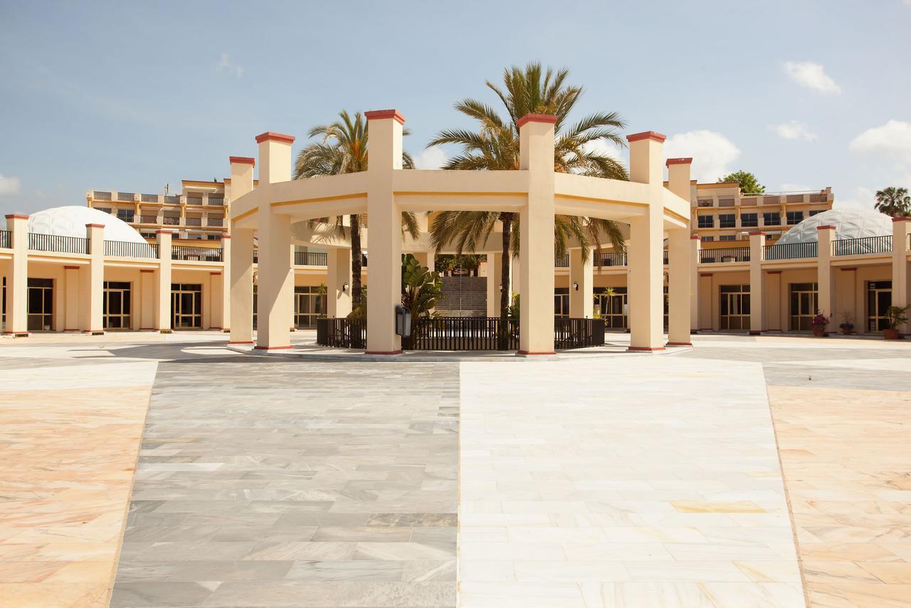 Varios Apartamentos Romana Playa Elviria Marbella Bagian luar foto