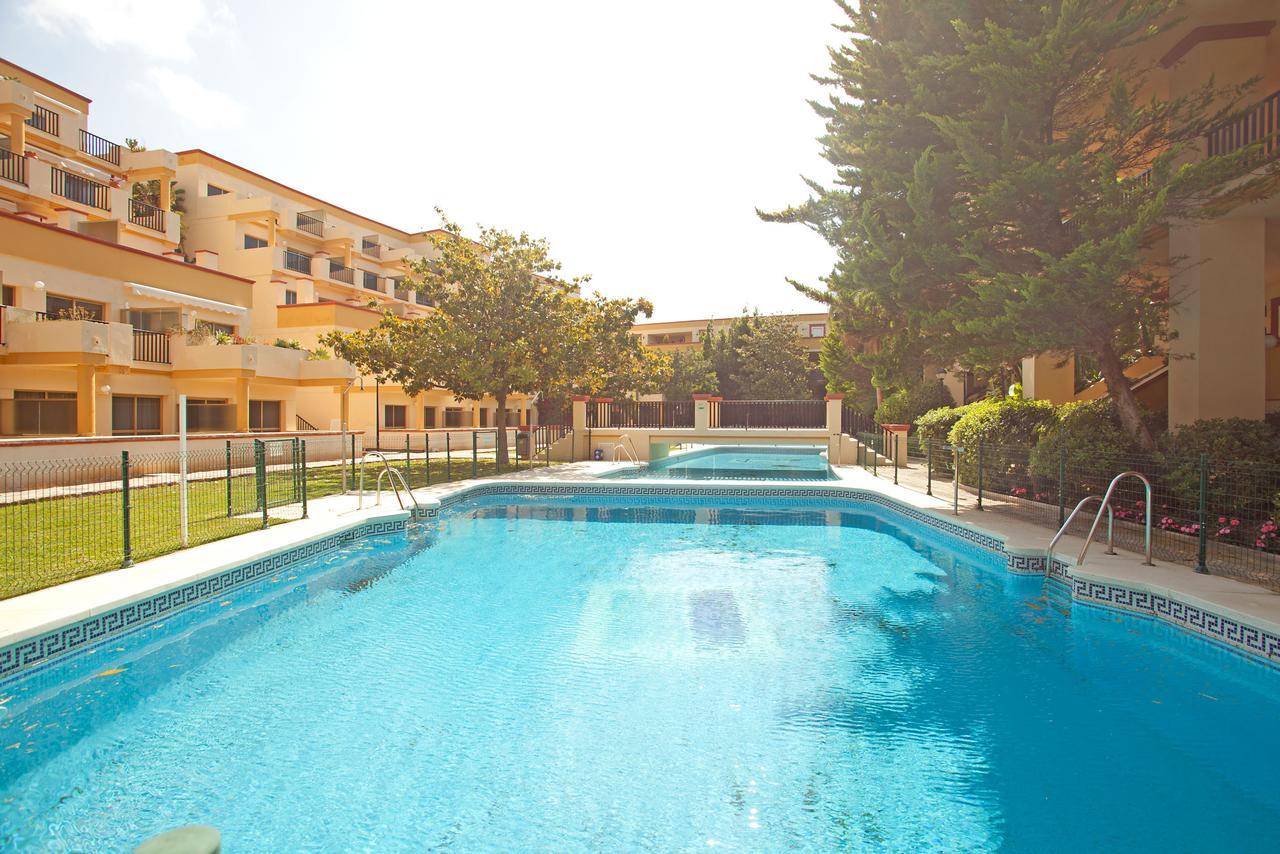 Varios Apartamentos Romana Playa Elviria Marbella Bagian luar foto