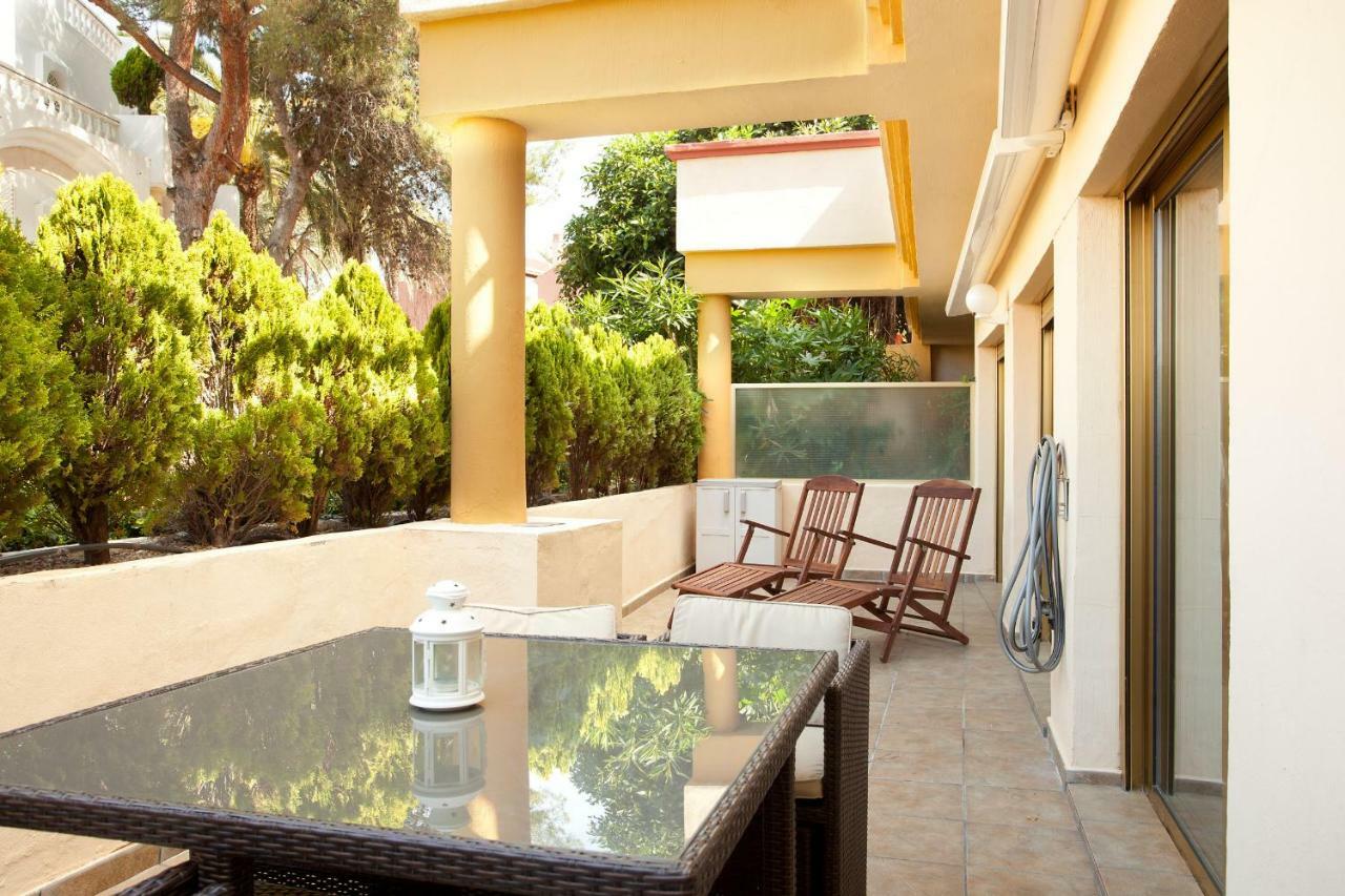 Varios Apartamentos Romana Playa Elviria Marbella Bagian luar foto