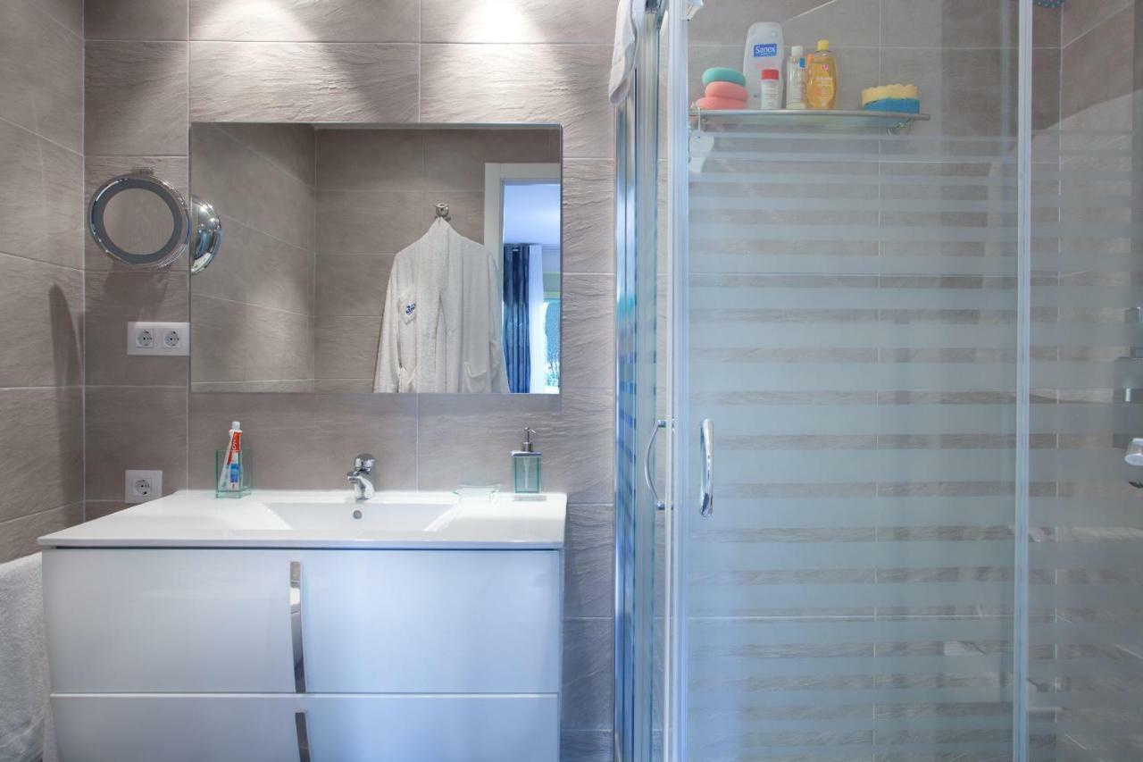 Varios Apartamentos Romana Playa Elviria Marbella Bagian luar foto